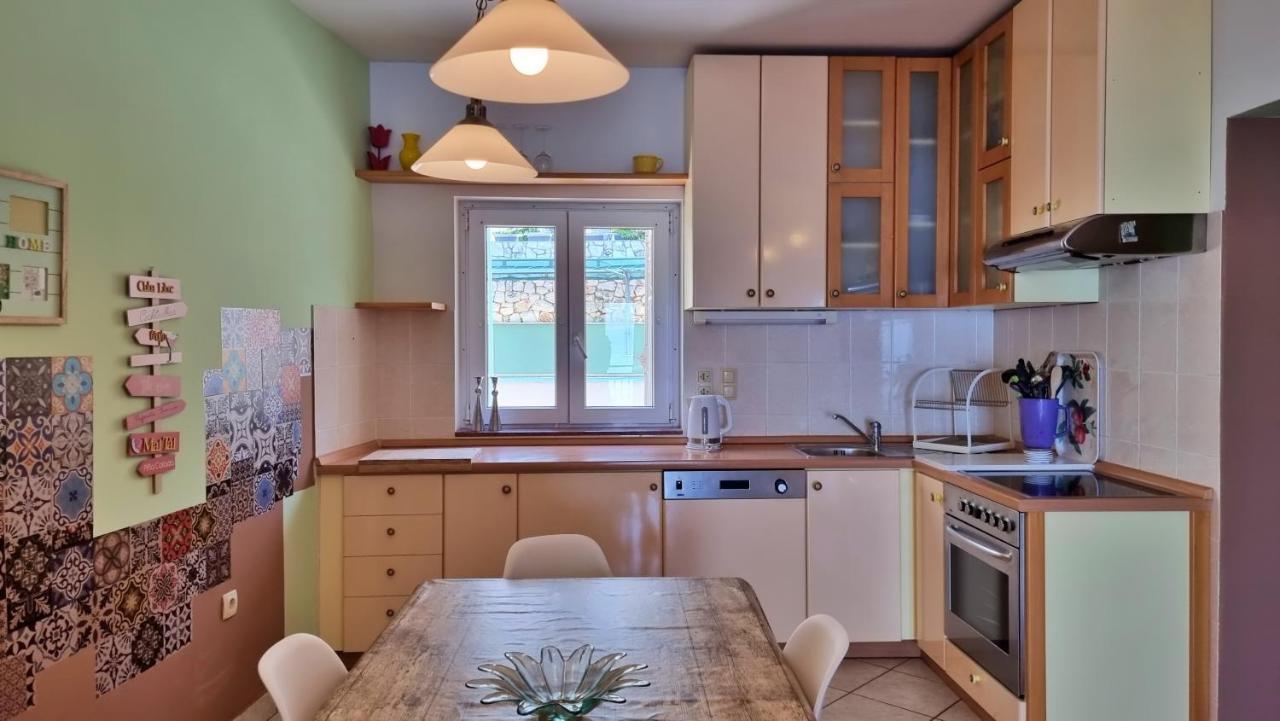 Apartments Soric Оміш Екстер'єр фото